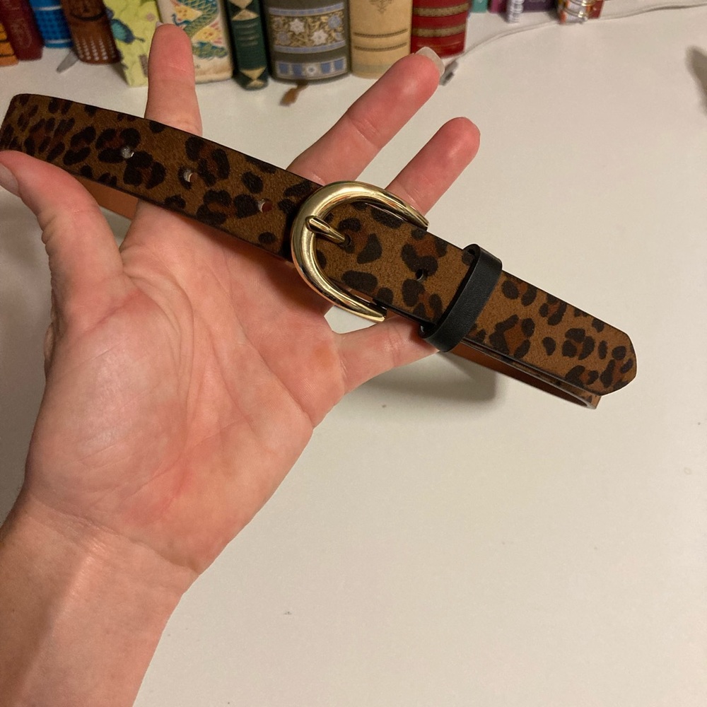 Leopard print leather belt